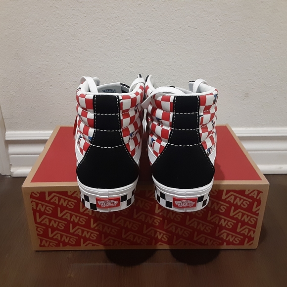 Vans - Picture 3 of 4